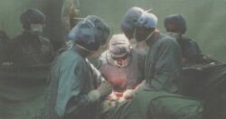 cancer_foto_operatie.jpg (5010 bytes)